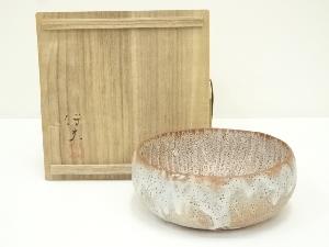 玉置保夫造　鼠志野鉢（共箱）